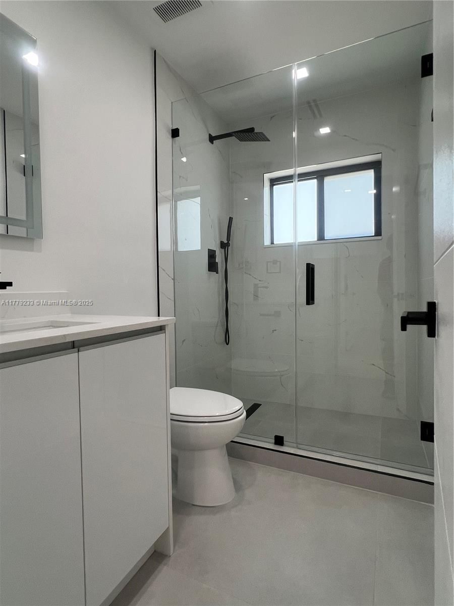 Real estate property located at 14001 10th Ave, Miami-dade, Highview Gardens Sec B, Miami, FL