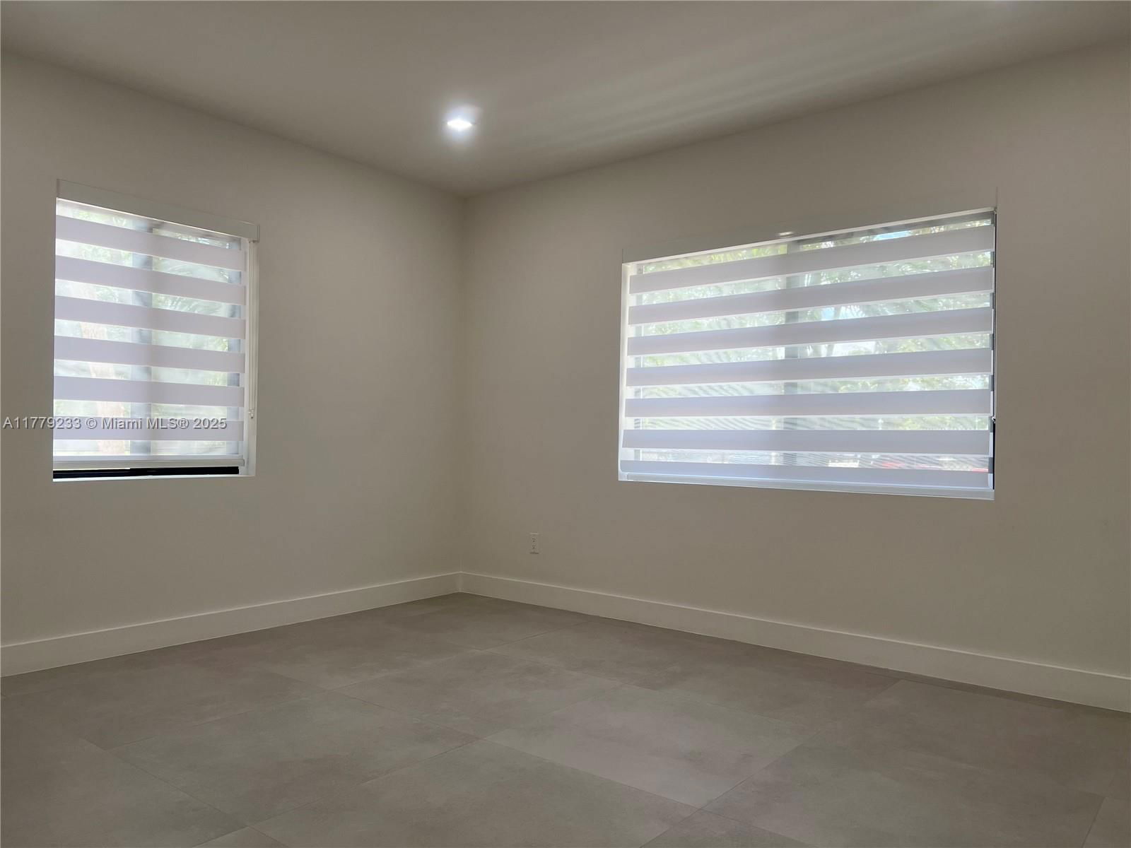 Real estate property located at 14001 10th Ave, Miami-dade, Highview Gardens Sec B, Miami, FL