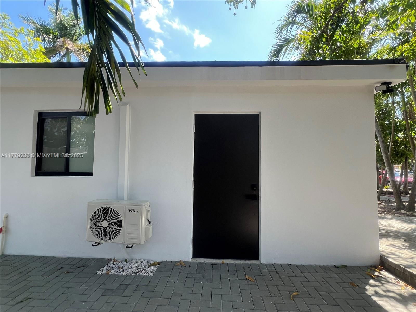 Real estate property located at 14001 10th Ave, Miami-dade, Highview Gardens Sec B, Miami, FL