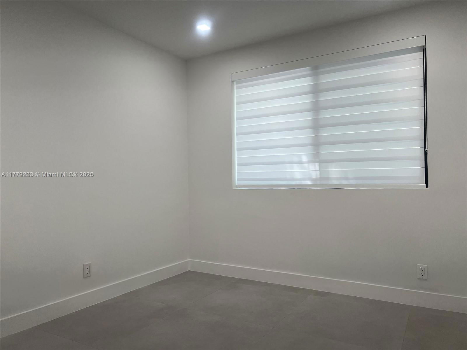 Real estate property located at 14001 10th Ave, Miami-dade, Highview Gardens Sec B, Miami, FL