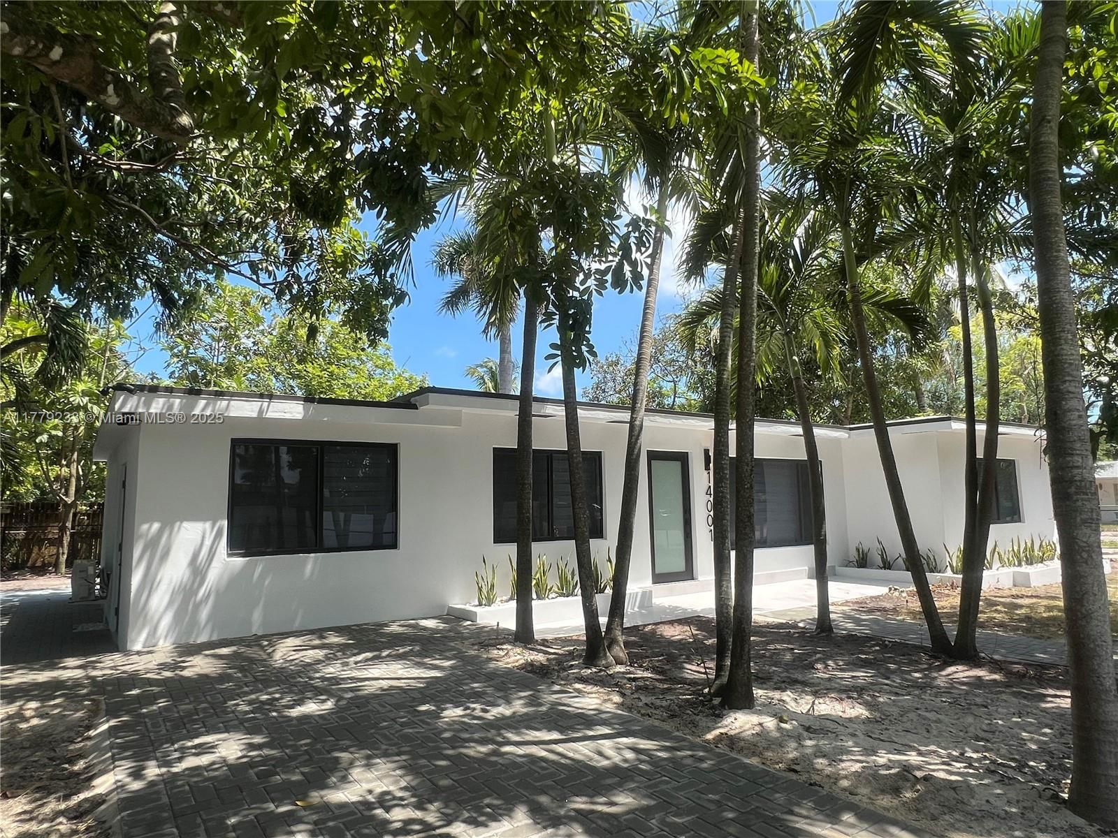 Real estate property located at 14001 10th Ave, Miami-dade, Highview Gardens Sec B, Miami, FL