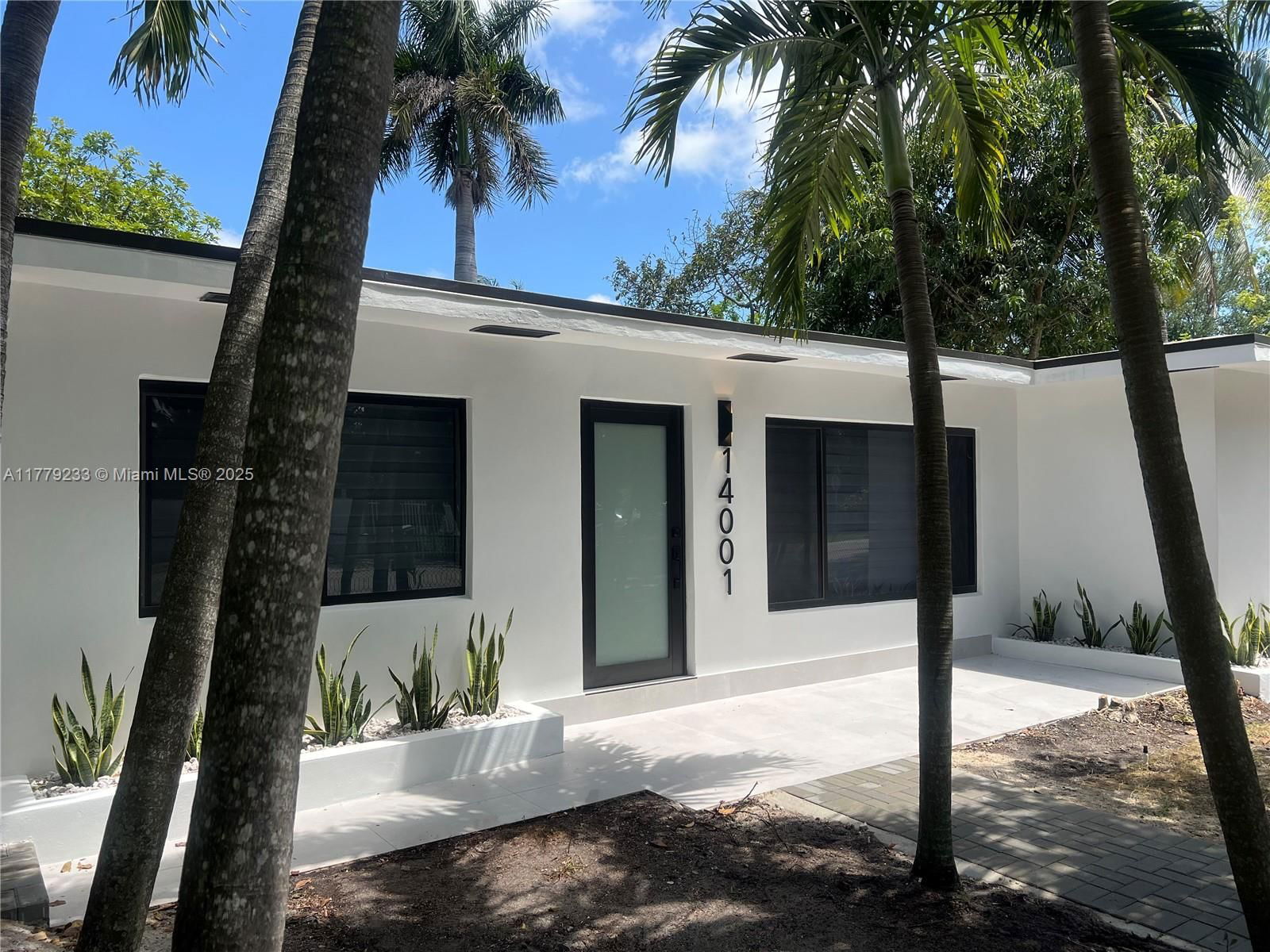 Real estate property located at 14001 10th Ave, Miami-dade, Highview Gardens Sec B, Miami, FL