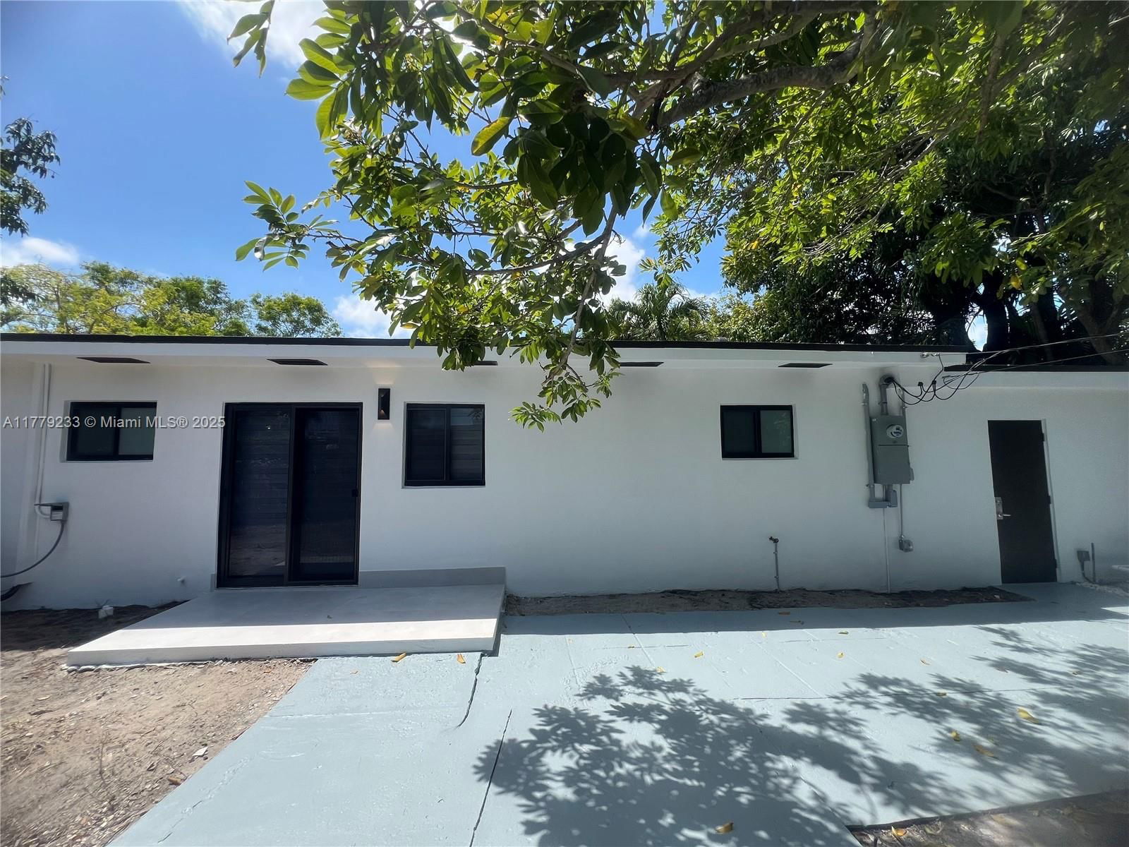 Real estate property located at 14001 10th Ave, Miami-dade, Highview Gardens Sec B, Miami, FL