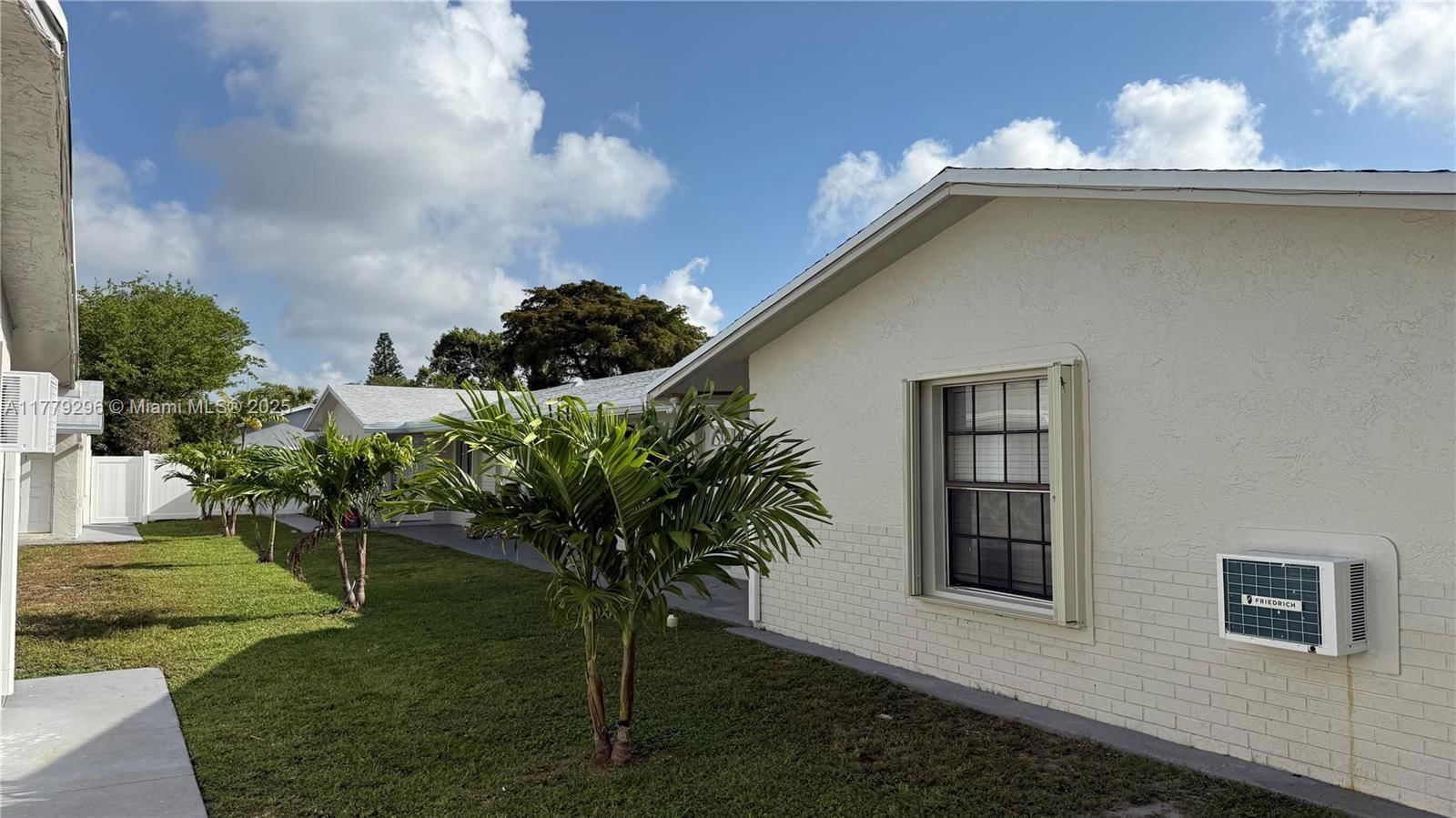 Real estate property located at 220 12th St, Broward, Monticello Park Amended P, Pompano Beach, FL