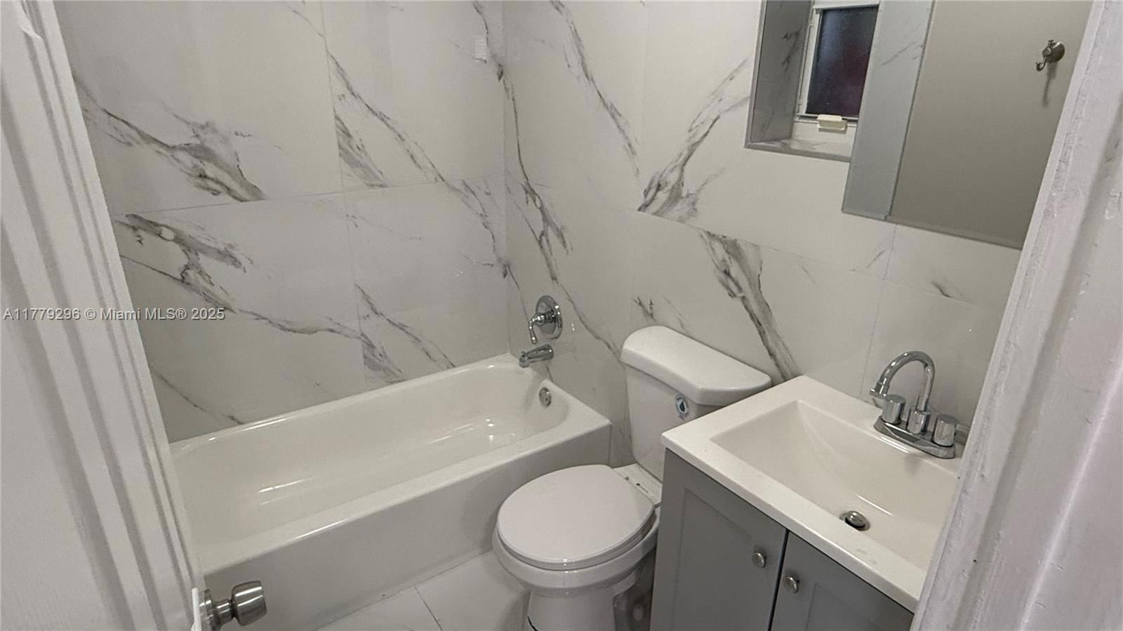 Real estate property located at 220 12th St, Broward, Monticello Park Amended P, Pompano Beach, FL