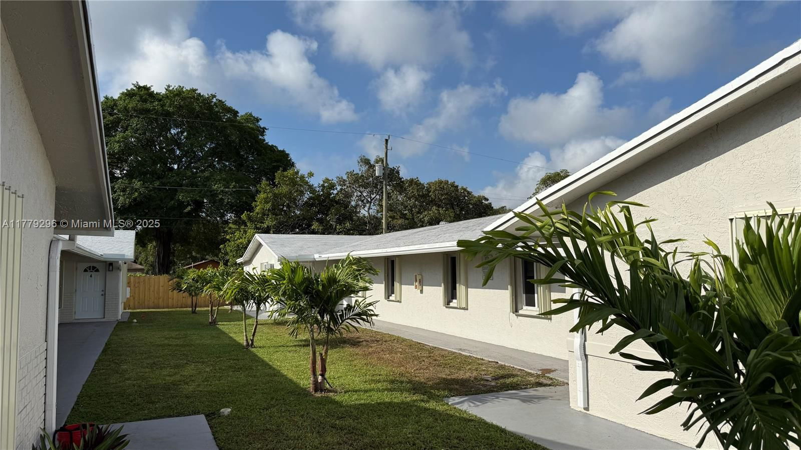 Real estate property located at 220 12th St, Broward, Monticello Park Amended P, Pompano Beach, FL