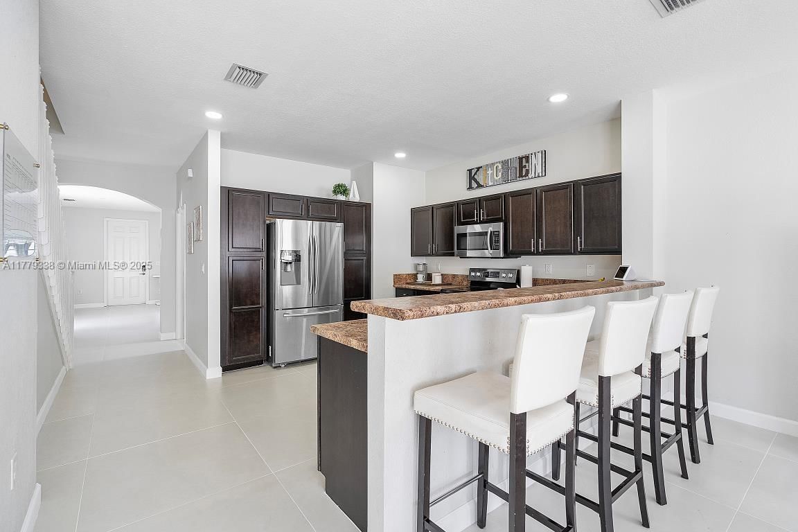 Real estate property located at 9183 171st Ct, Miami-dade, Kendall Commons Residenti, Miami, FL