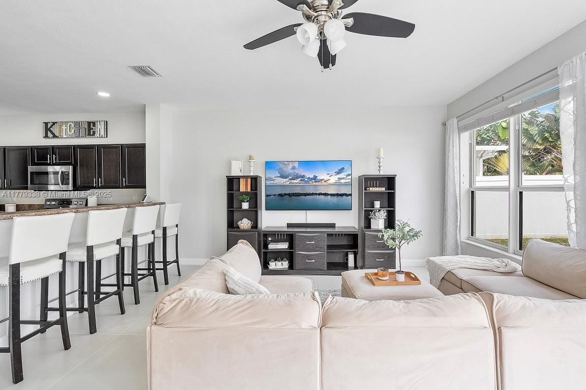 Real estate property located at 9183 171st Ct, Miami-dade, Kendall Commons Residenti, Miami, FL