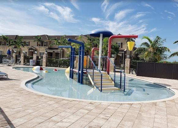 Real estate property located at 9183 171st Ct, Miami-dade, Kendall Commons Residenti, Miami, FL