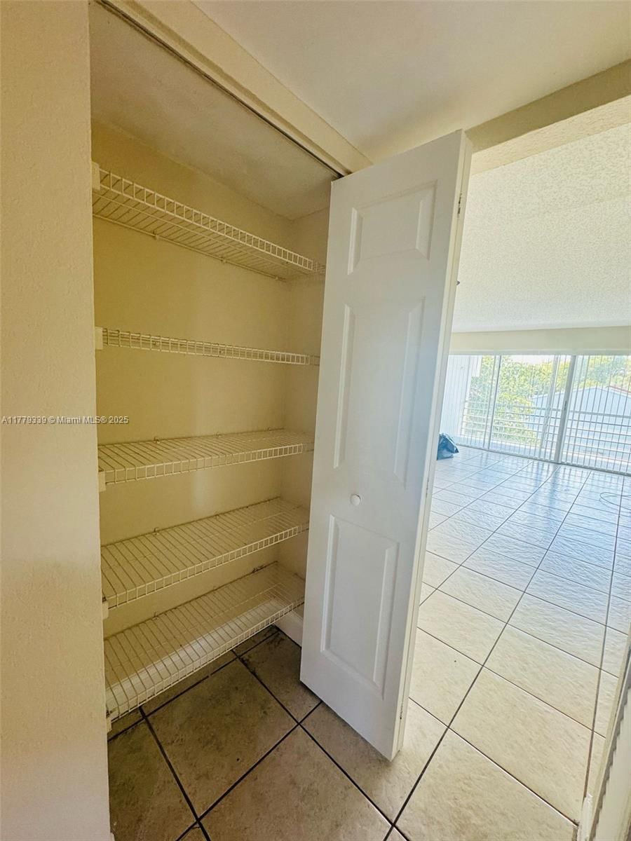 Real estate property located at 4215 University Dr #315, Broward, Springcrest Condo, Sunrise, FL