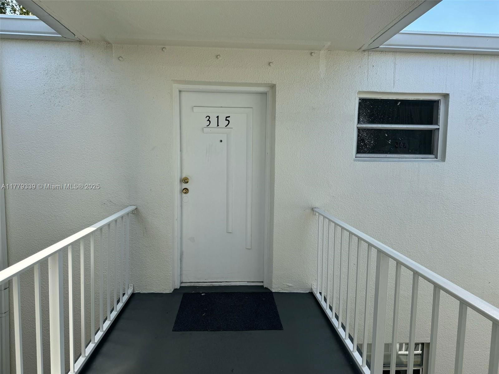Real estate property located at 4215 University Dr #315, Broward, Springcrest Condo, Sunrise, FL