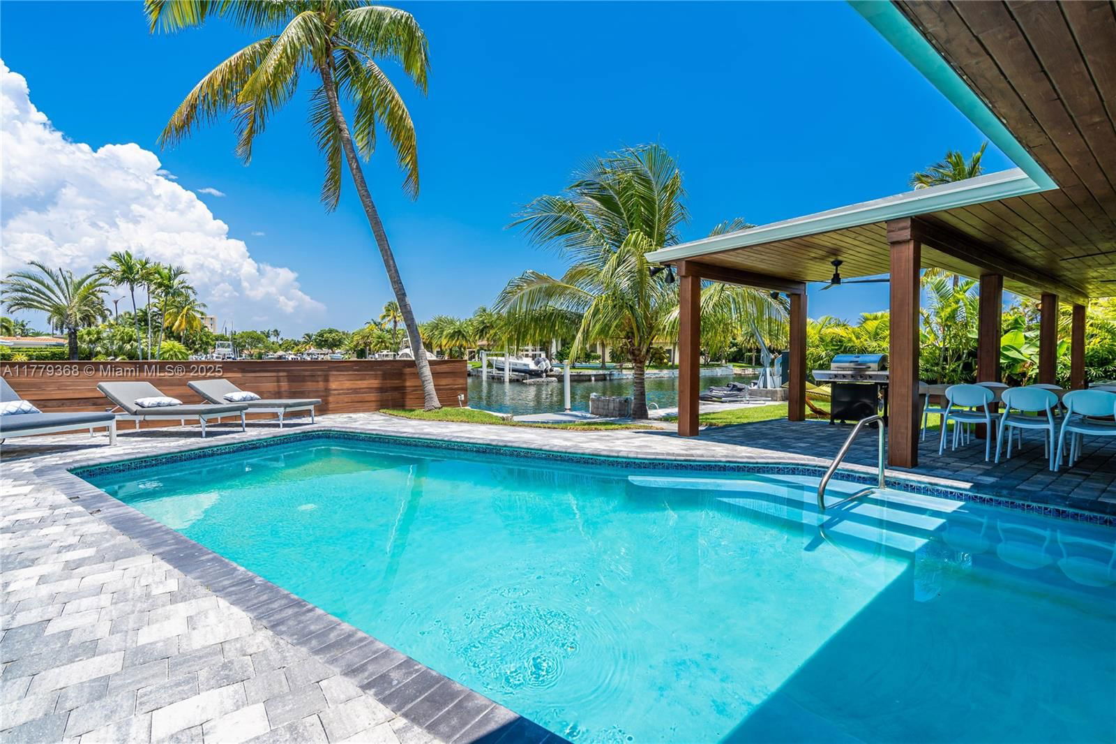 Real estate property located at 2243 Bayview Ln, Miami-dade, Keystone Island No 2, North Miami, FL