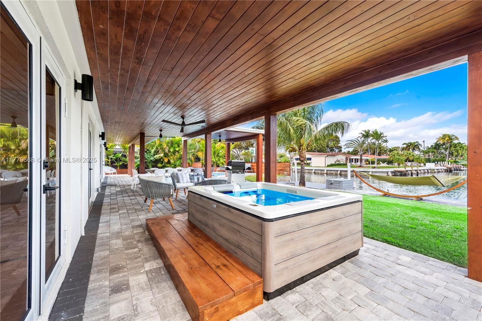 Real estate property located at 2243 Bayview Ln, Miami-dade, Keystone Island No 2, North Miami, FL