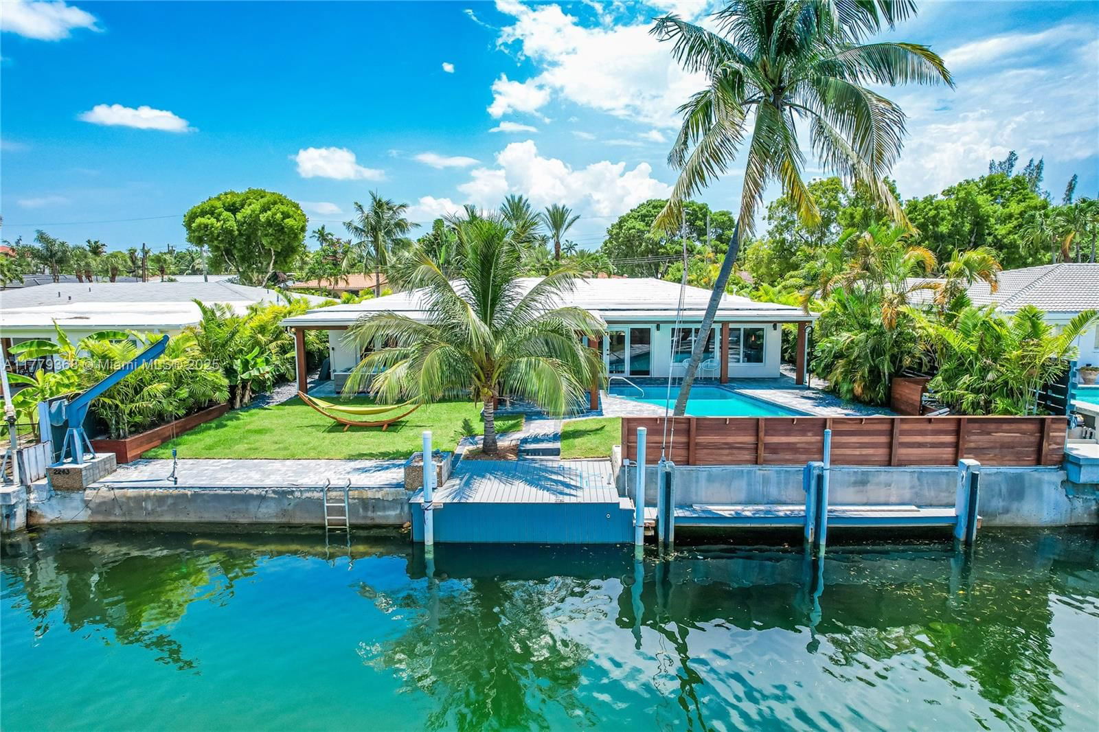 Real estate property located at 2243 Bayview Ln, Miami-dade, Keystone Island No 2, North Miami, FL