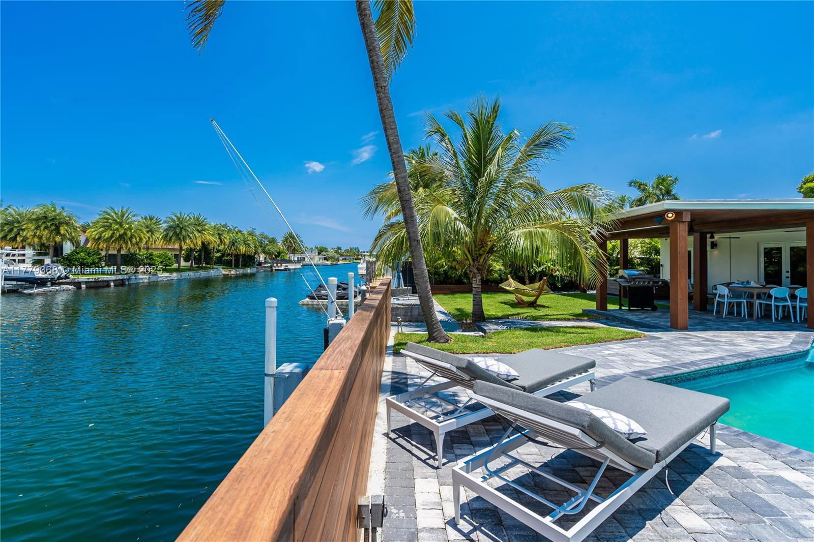 Real estate property located at 2243 Bayview Ln, Miami-dade, Keystone Island No 2, North Miami, FL