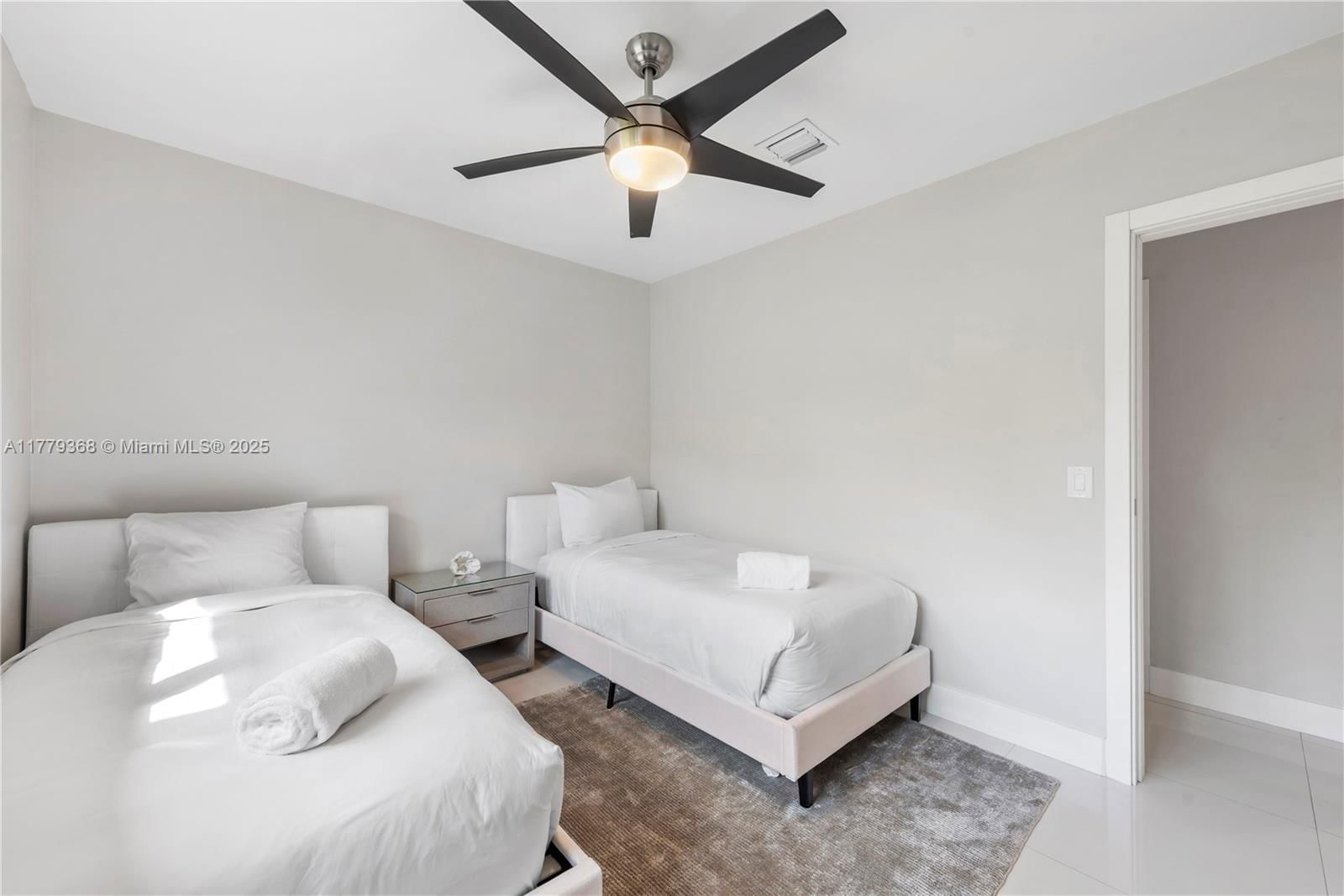 Real estate property located at 2243 Bayview Ln, Miami-dade, Keystone Island No 2, North Miami, FL
