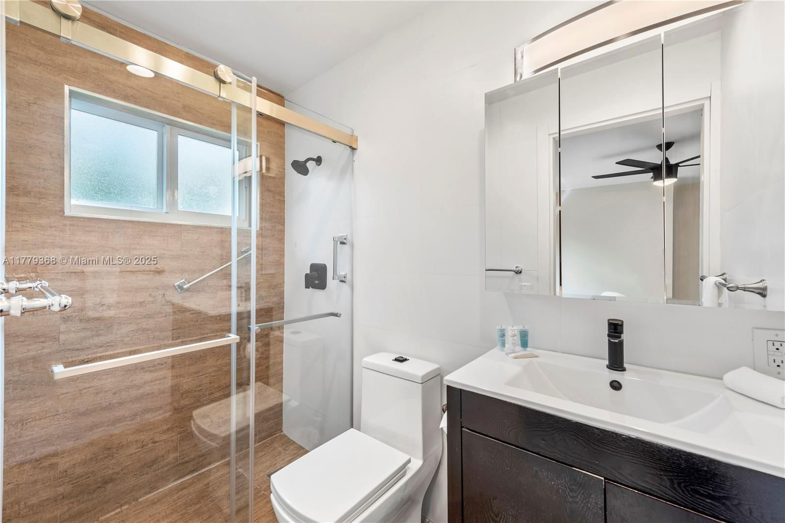 Real estate property located at 2243 Bayview Ln, Miami-dade, Keystone Island No 2, North Miami, FL