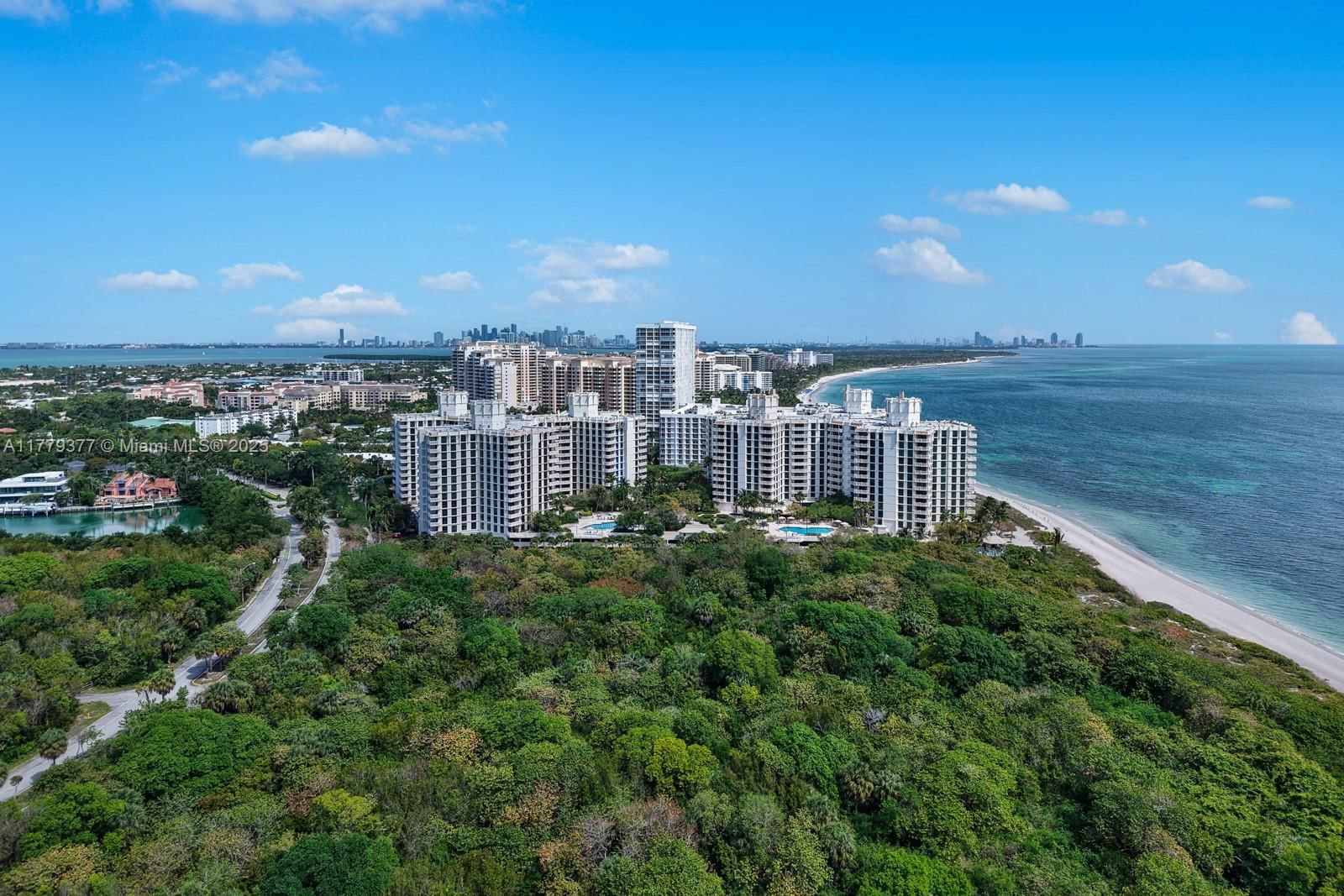 Real estate property located at 1121 Crandon Blvd F702, Miami-dade, Towers Of Key Biscayne Co, Key Biscayne, FL