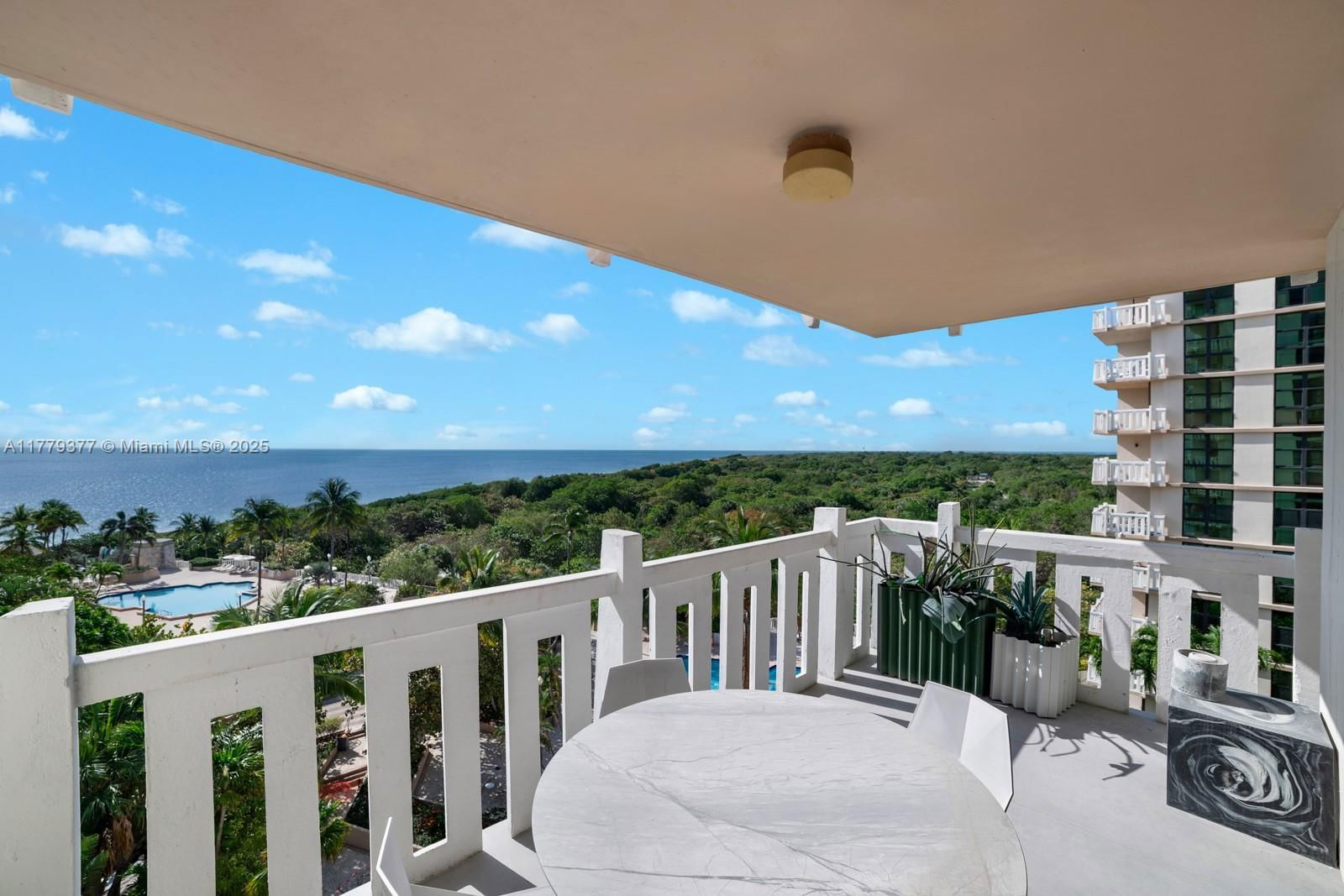 Real estate property located at 1121 Crandon Blvd F702, Miami-dade, Towers Of Key Biscayne Co, Key Biscayne, FL