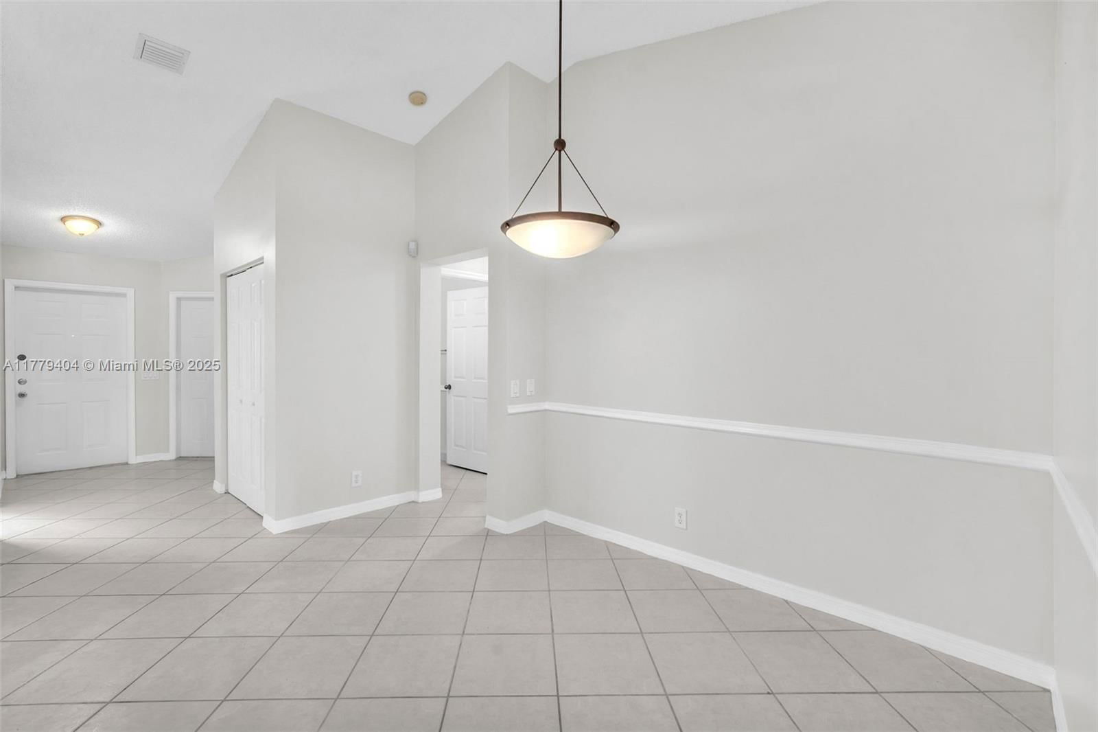 Real estate property located at 1617 Zenith Way, Broward, Sector 2-parcels 21a 25 2, Weston, FL