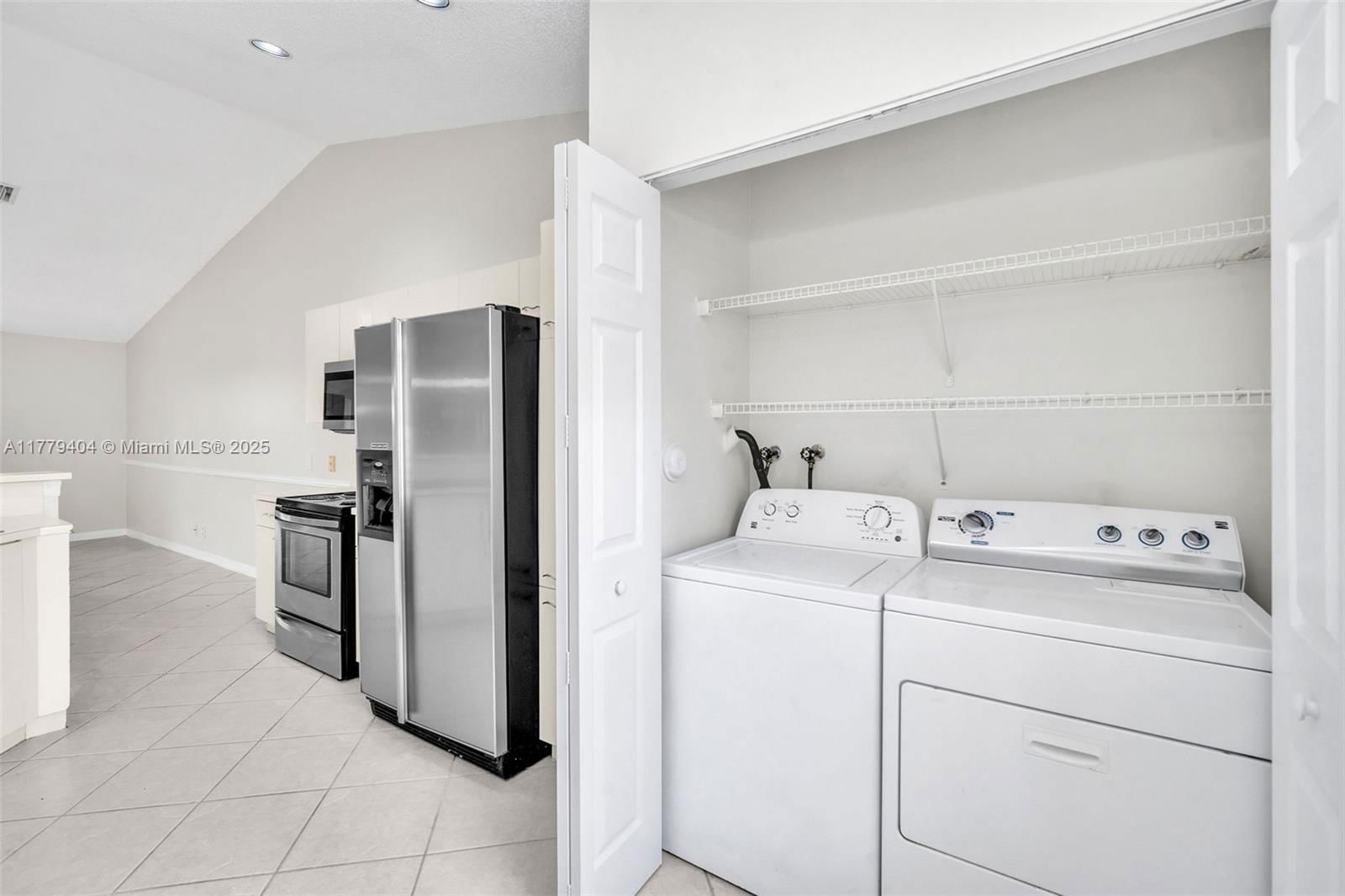 Real estate property located at 1617 Zenith Way, Broward, Sector 2-parcels 21a 25 2, Weston, FL