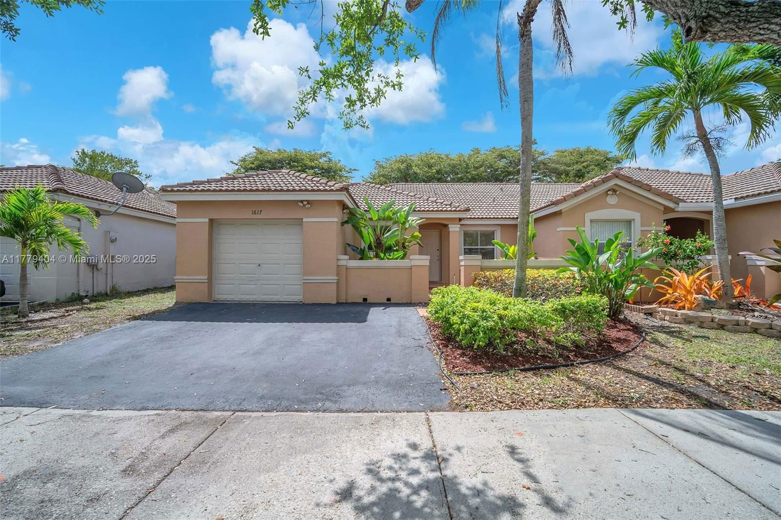 Real estate property located at 1617 Zenith Way, Broward, Sector 2-parcels 21a 25 2, Weston, FL