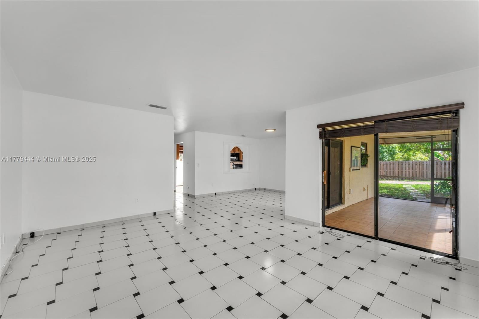 Real estate property located at 15026 96th Ter, Miami-dade, Hammocks Sec 3, Miami, FL
