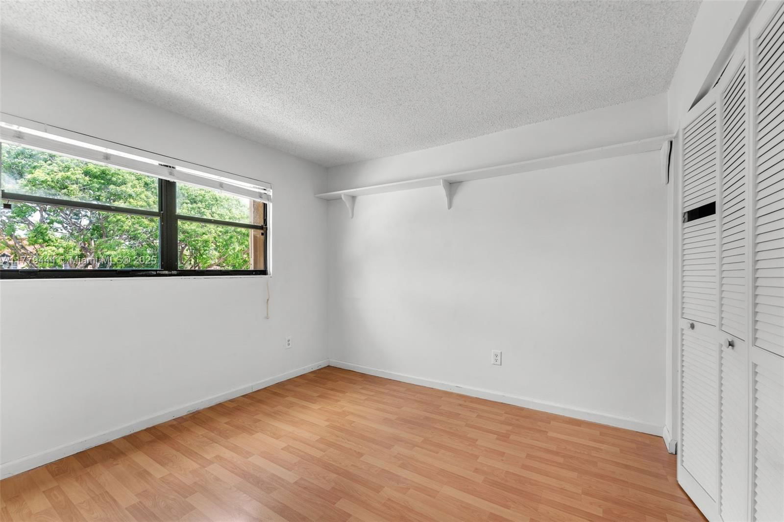 Real estate property located at 15026 96th Ter, Miami-dade, Hammocks Sec 3, Miami, FL