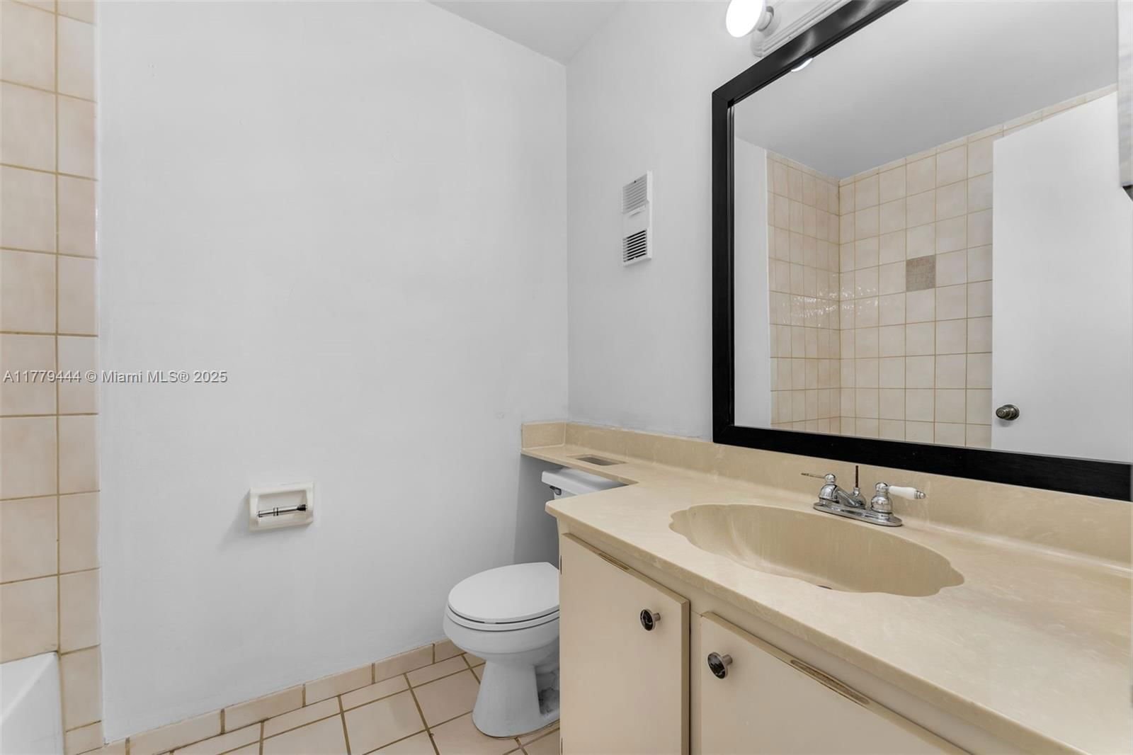 Real estate property located at 15026 96th Ter, Miami-dade, Hammocks Sec 3, Miami, FL