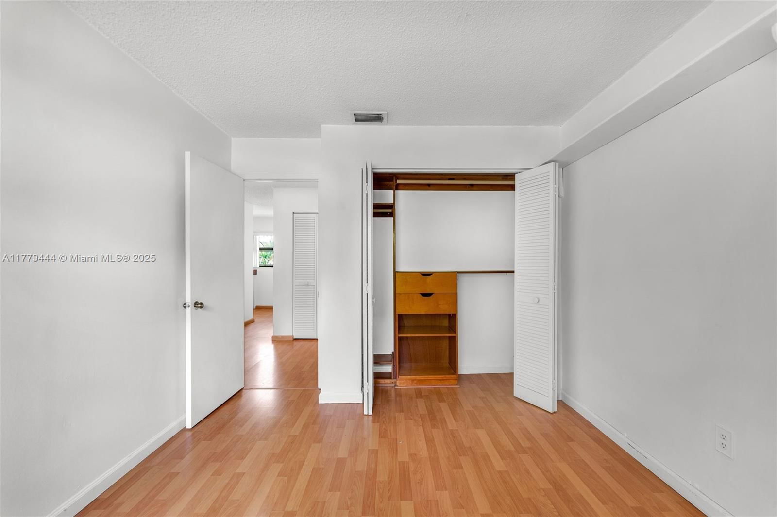 Real estate property located at 15026 96th Ter, Miami-dade, Hammocks Sec 3, Miami, FL