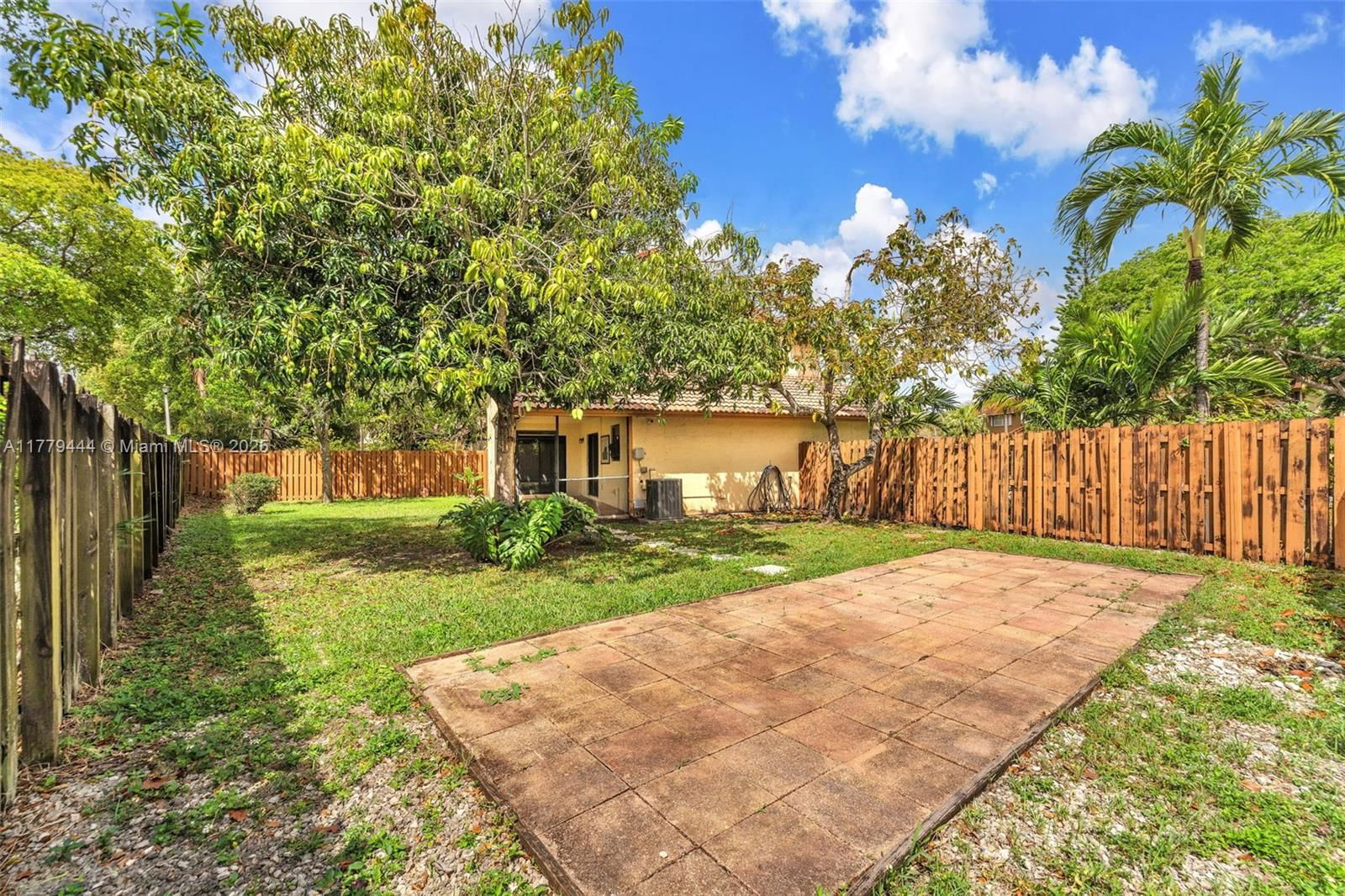 Real estate property located at 15026 96th Ter, Miami-dade, Hammocks Sec 3, Miami, FL