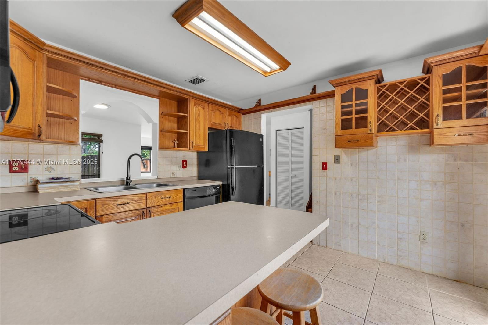 Real estate property located at 15026 96th Ter, Miami-dade, Hammocks Sec 3, Miami, FL