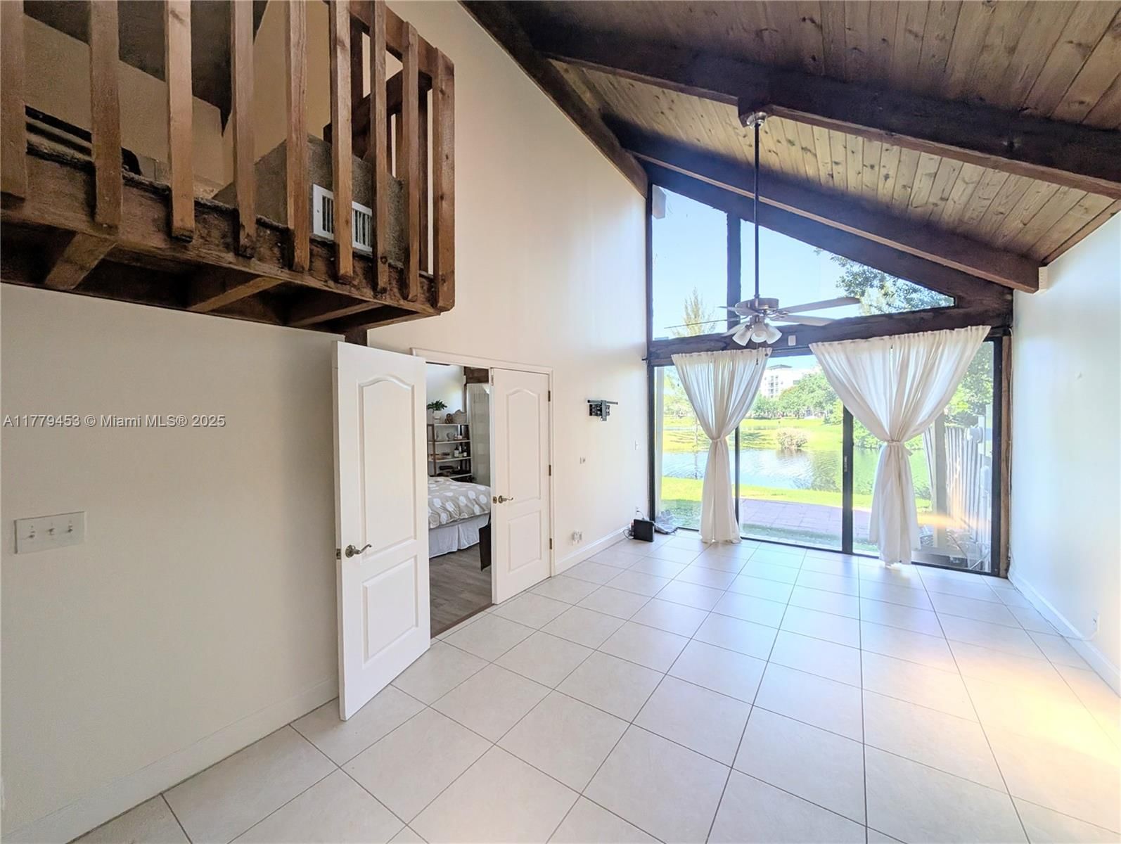 Real estate property located at 427 University Dr #2-13, Broward, Village Townhouses, Plantation, FL