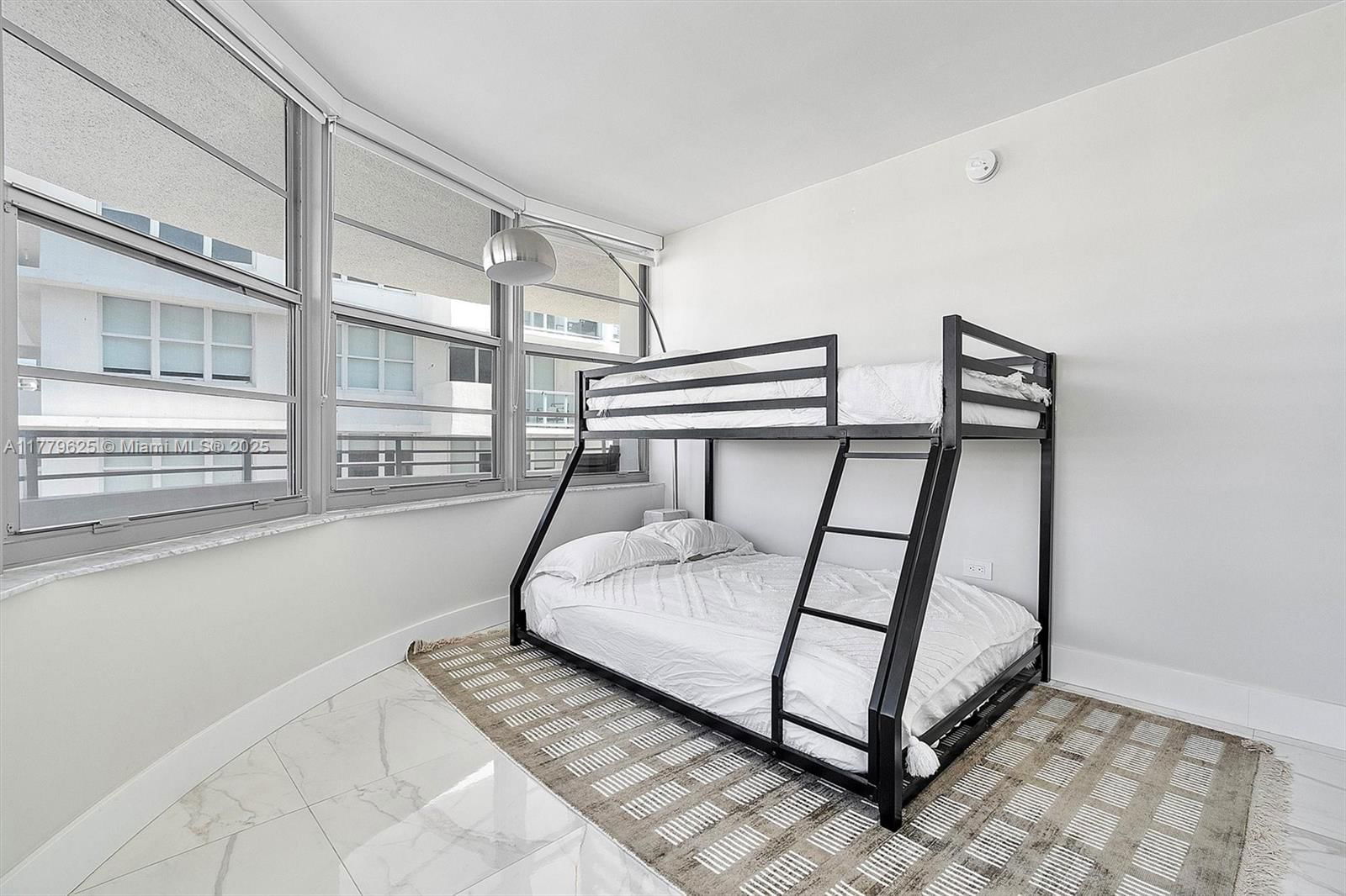 Real estate property located at 5555 Collins Ave #16B, Miami-dade, Oceanside Plaza Condo, Miami Beach, FL