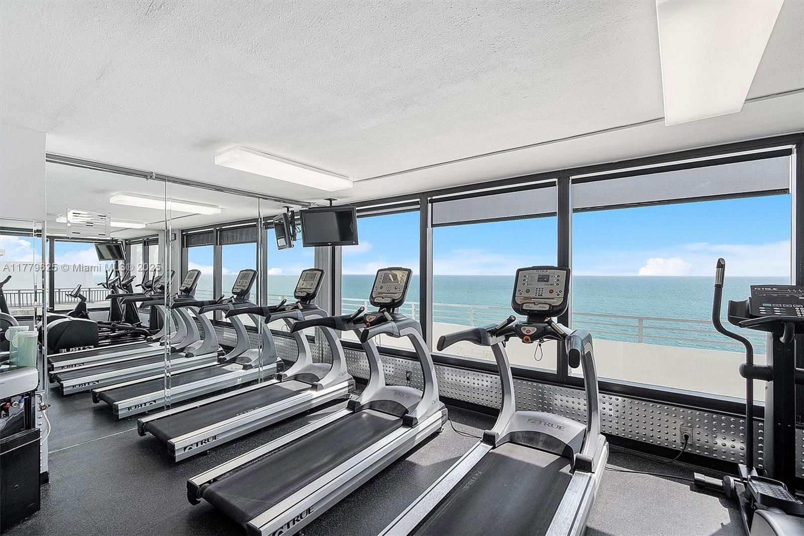 Real estate property located at 5555 Collins Ave #16B, Miami-dade, Oceanside Plaza Condo, Miami Beach, FL