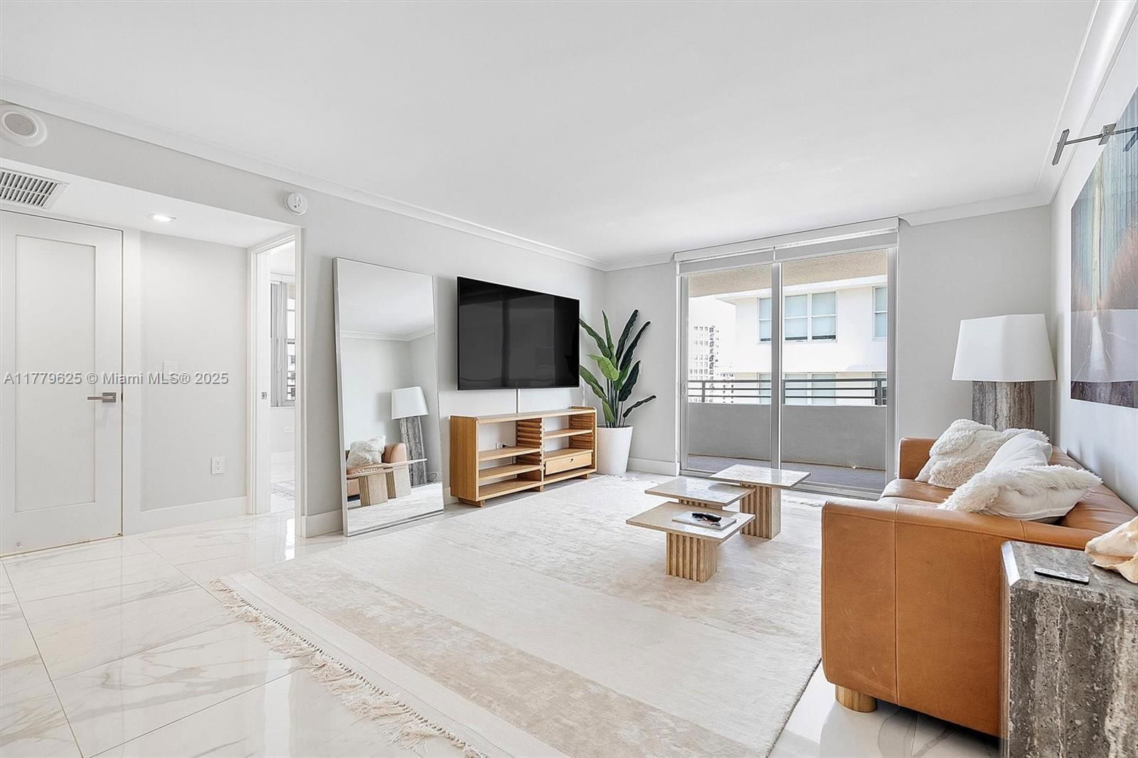 Real estate property located at 5555 Collins Ave #16B, Miami-dade, Oceanside Plaza Condo, Miami Beach, FL