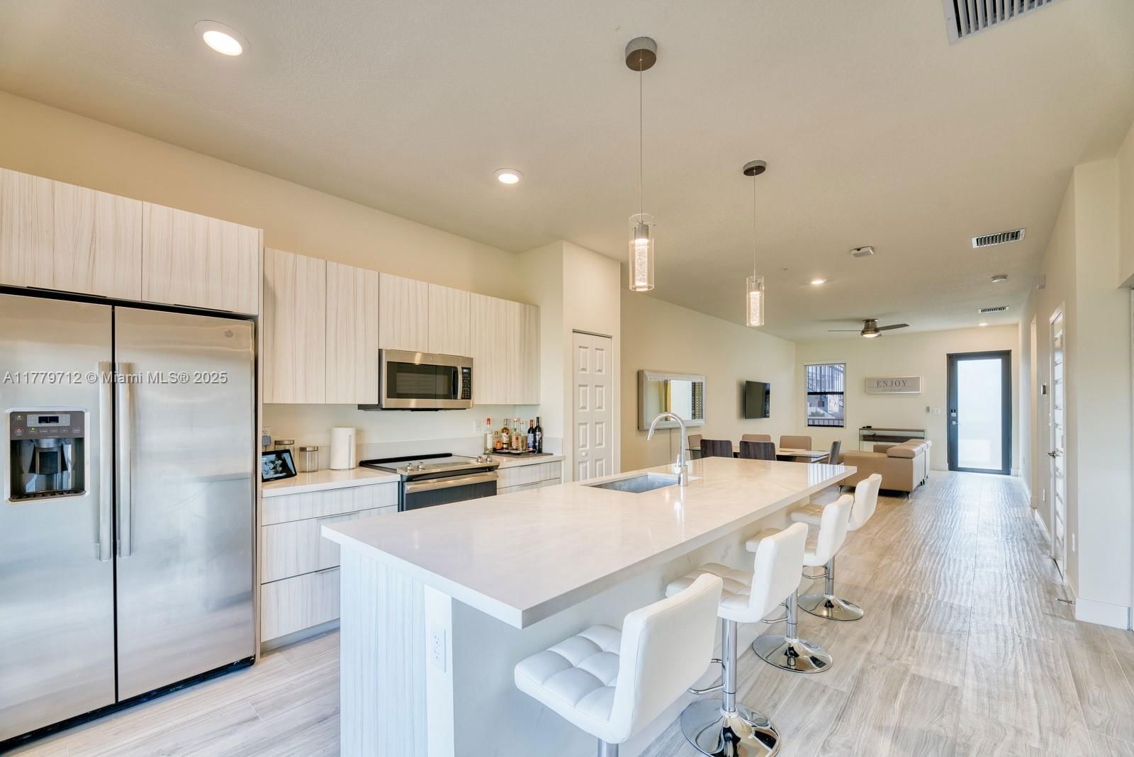 Real estate property located at 7831 104 Ave #23, Miami-dade, Apex, Doral, FL
