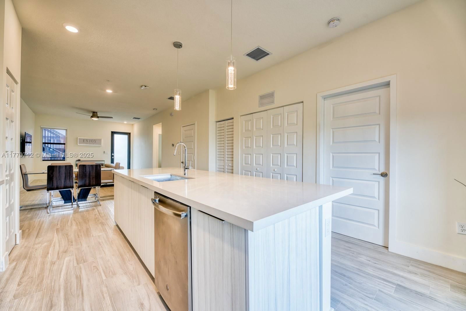 Real estate property located at 7831 104 Ave #23, Miami-dade, Apex, Doral, FL