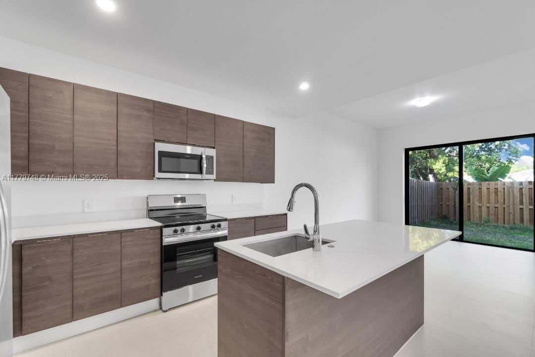 Real estate property located at 34441 189th Ct, Miami-dade, Century Park Square, Homestead, FL
