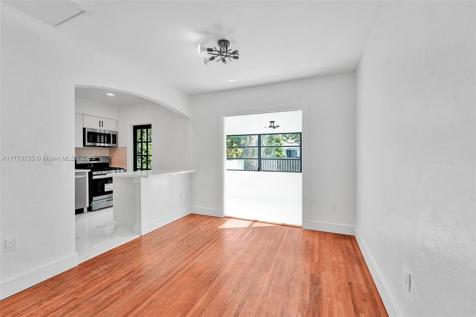 Real estate property located at 9173 Byron Ave, Miami-dade, Altos Del Mar No 4, Surfside, FL