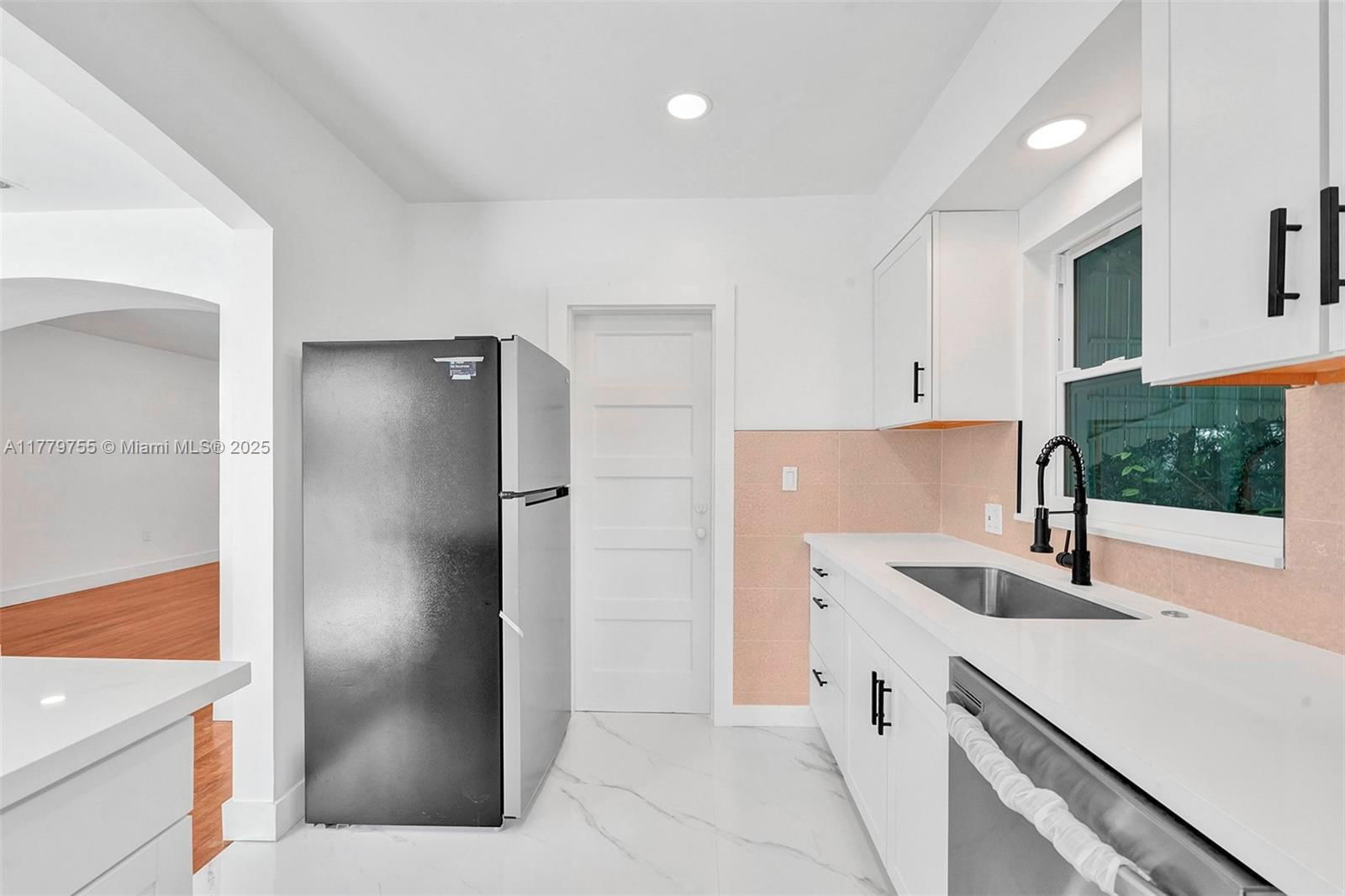 Real estate property located at 9173 Byron Ave, Miami-dade, Altos Del Mar No 4, Surfside, FL
