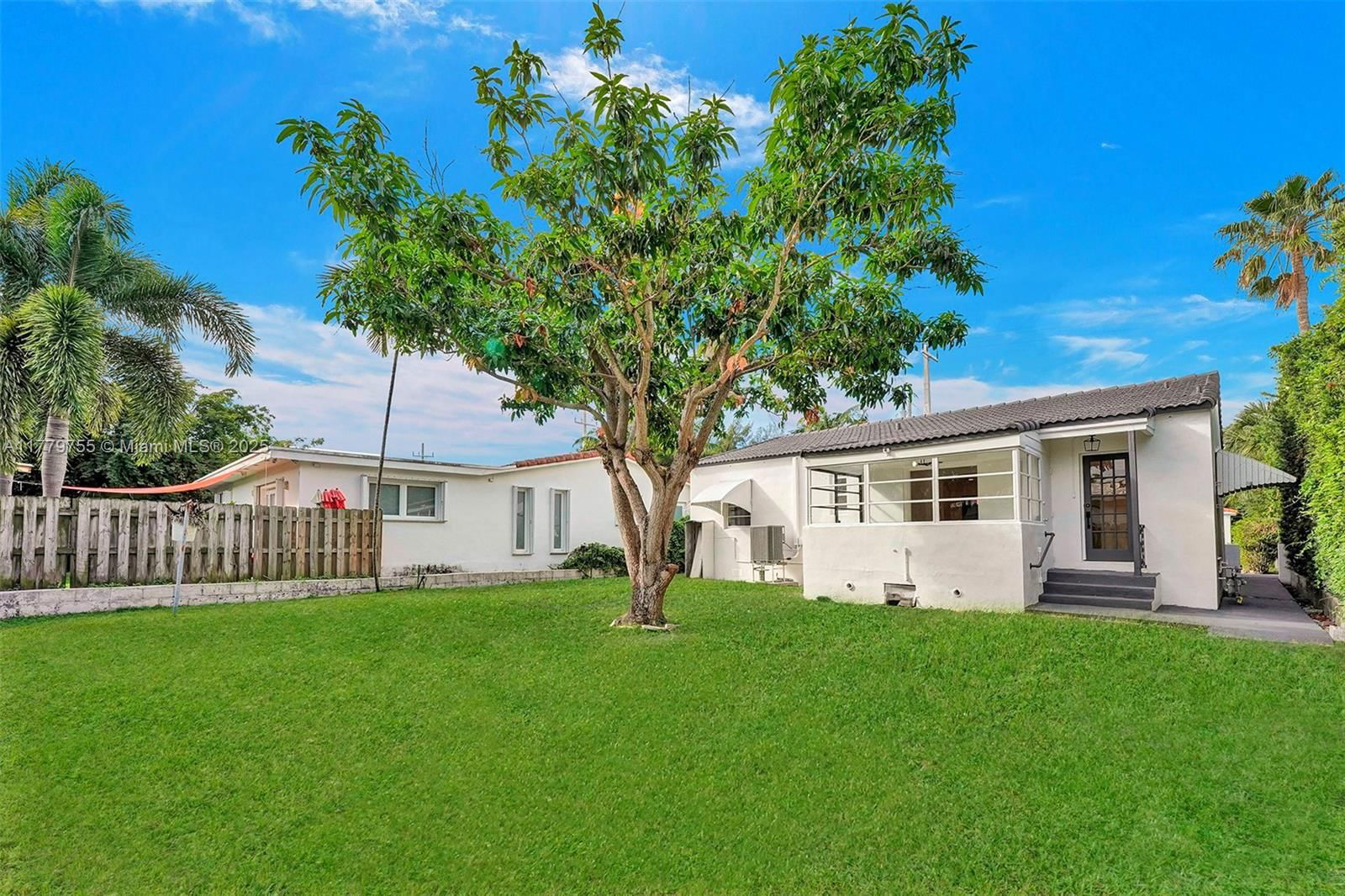 Real estate property located at 9173 Byron Ave, Miami-dade, Altos Del Mar No 4, Surfside, FL