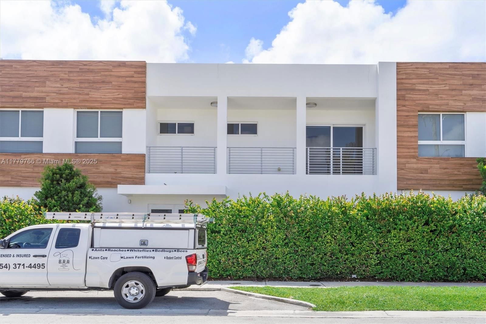 Real estate property located at 1251 18th Ave, Broward, Lake Ridge, Fort Lauderdale, FL