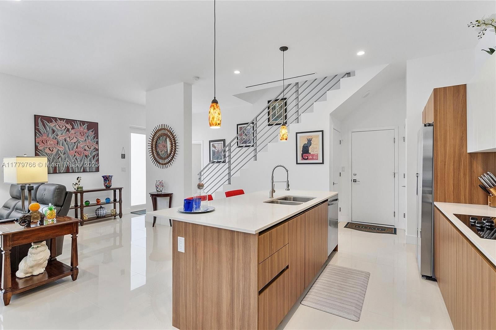 Real estate property located at 1251 18th Ave, Broward, Lake Ridge, Fort Lauderdale, FL
