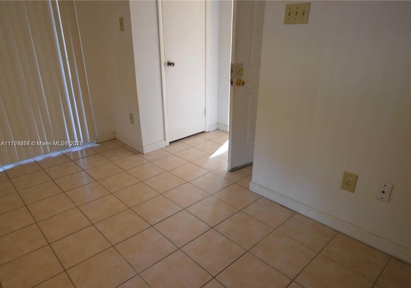 Real estate property located at 15300 106th Ter #534, Miami-dade, Hammocks Trails Condo, Miami, FL