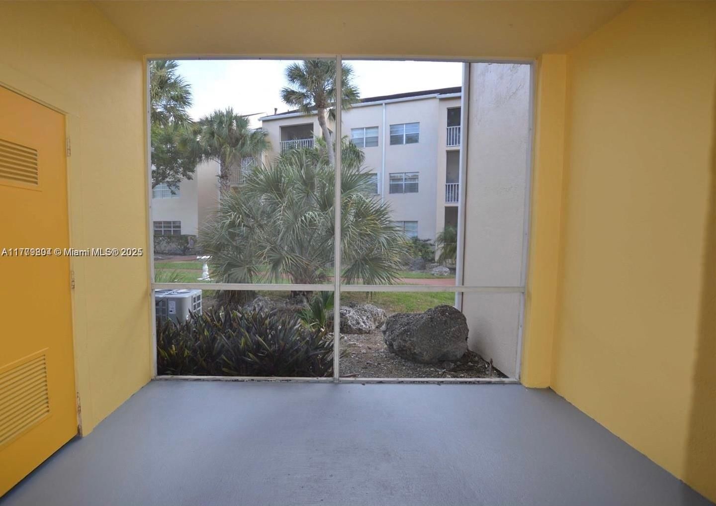 Real estate property located at 15300 106th Ter #534, Miami-dade, Hammocks Trails Condo, Miami, FL