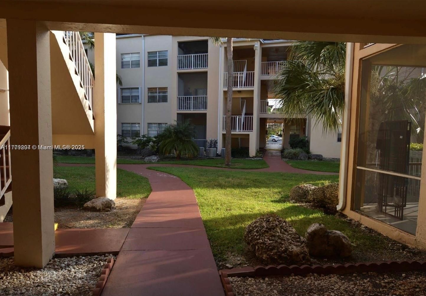 Real estate property located at 15300 106th Ter #534, Miami-dade, Hammocks Trails Condo, Miami, FL