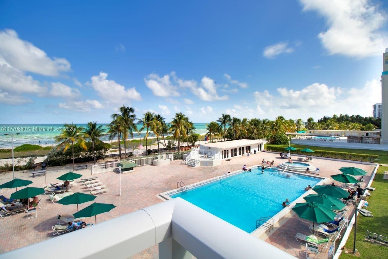 Real estate property located at 5005 Collins Ave #319, Miami-dade, The Carriage Club North C, Miami Beach, FL
