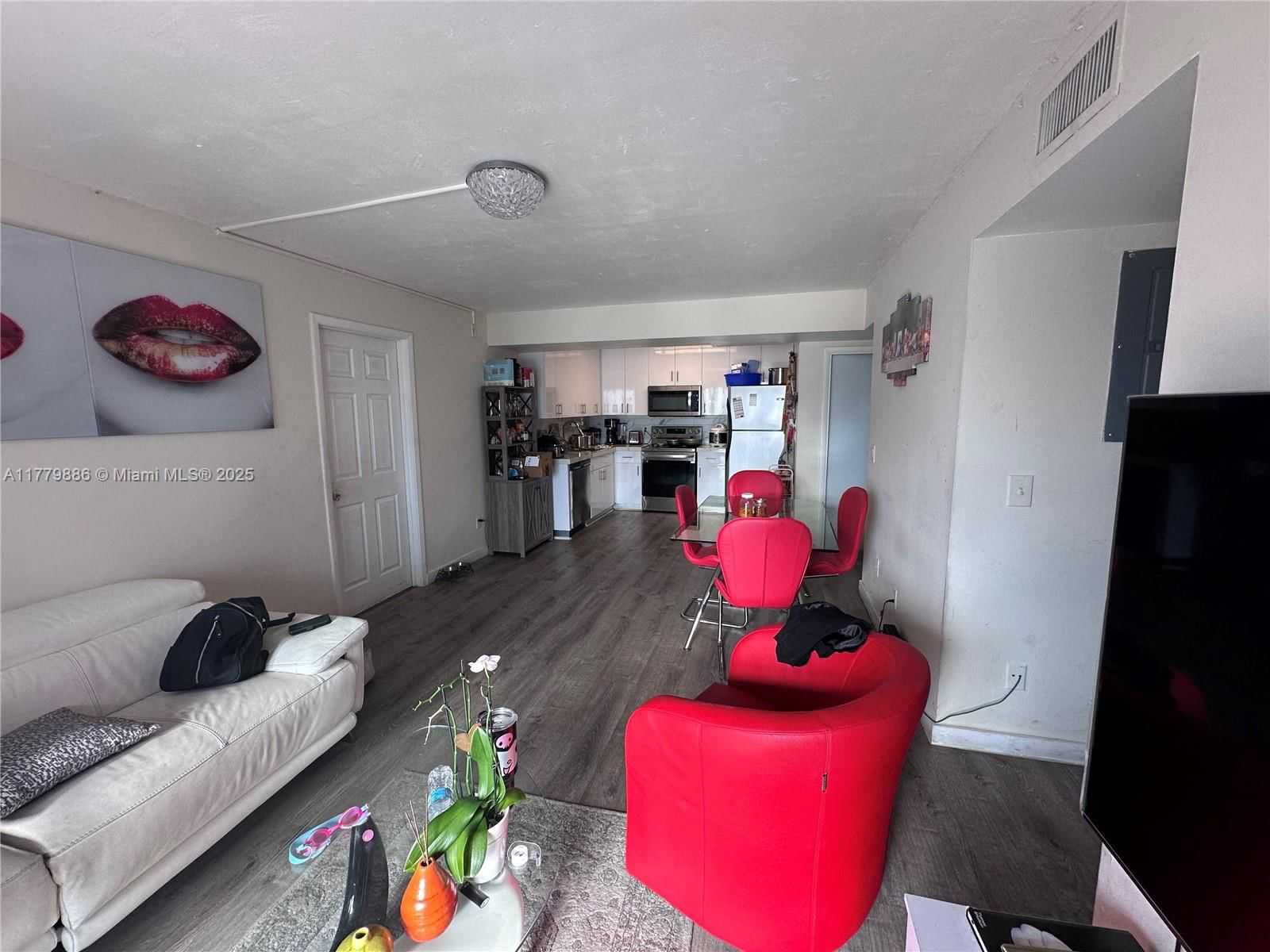 Real estate property located at 6480 27th Ct #11-54, Miami-dade, Lago Grande Condo Three C, Hialeah, FL