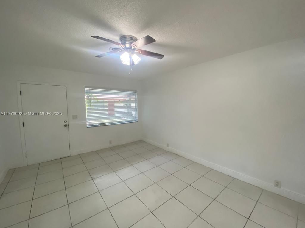 Real estate property located at 4290 21st Ave, Broward, Tamarac Forest, Oakland Park, FL